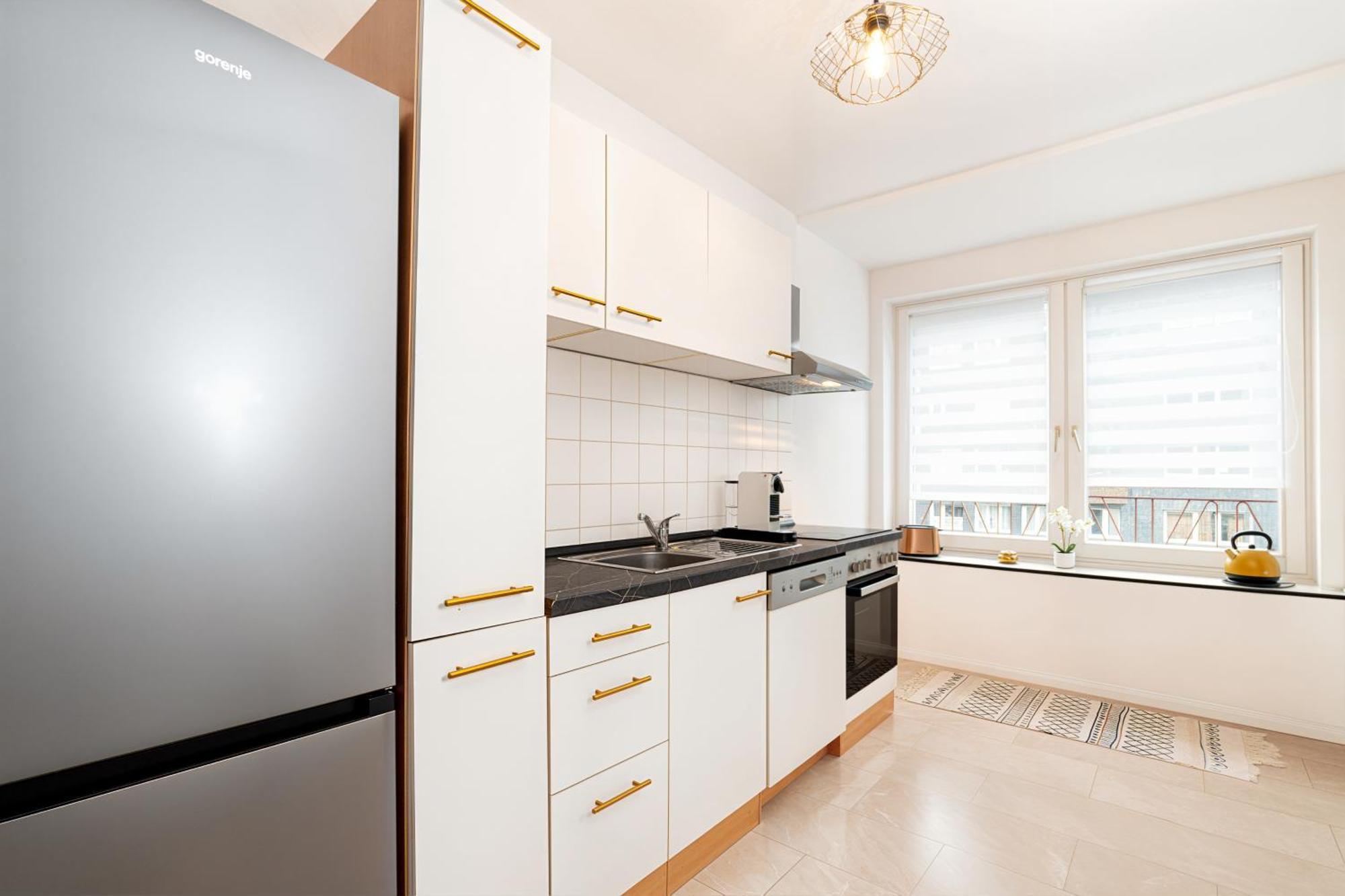 Smart Home - Essen - Perfect For 5 Guests! Central - Balcony - Netflix - Free Parking Zone Kültér fotó