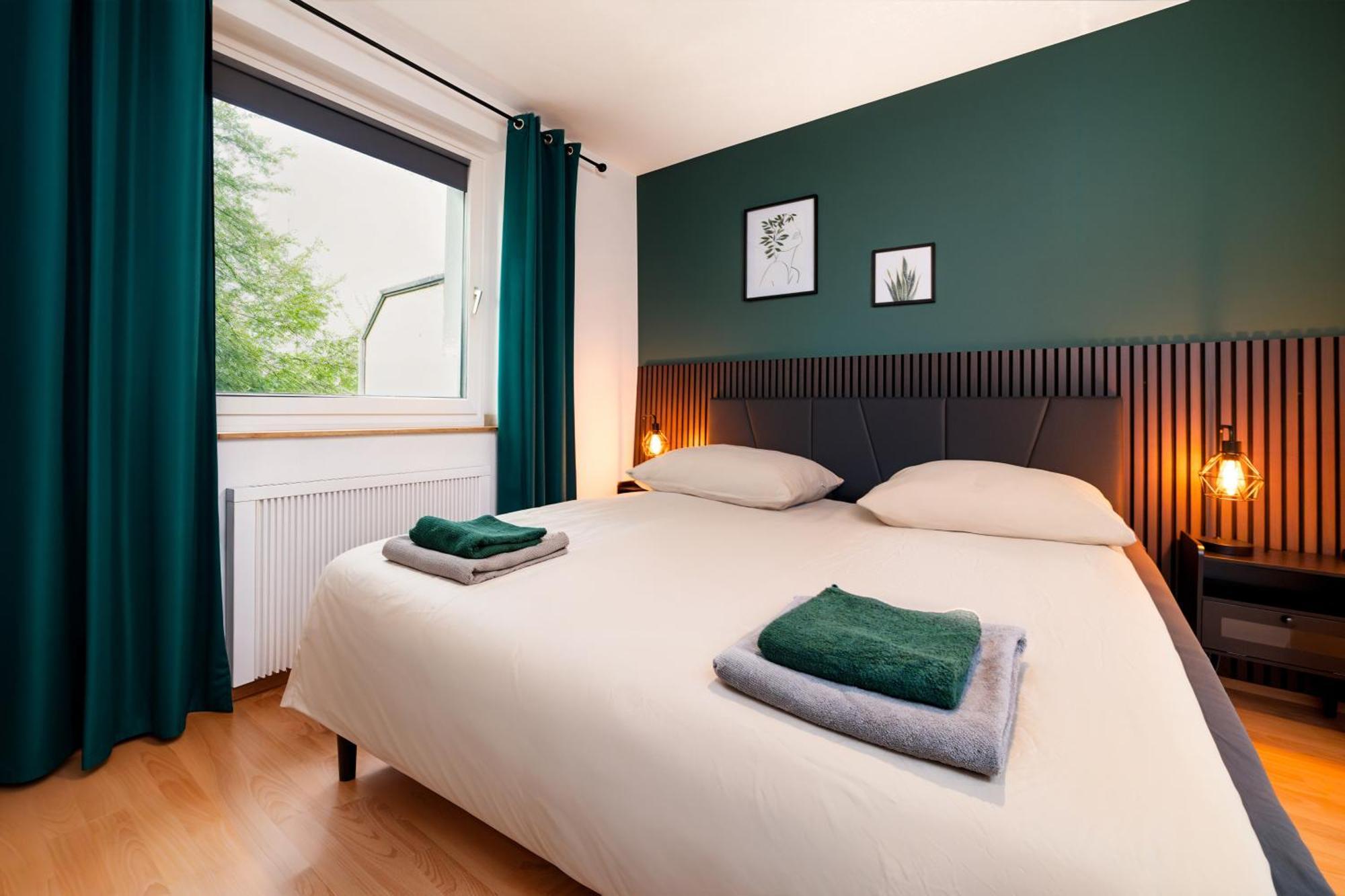 Smart Home - Essen - Perfect For 5 Guests! Central - Balcony - Netflix - Free Parking Zone Kültér fotó