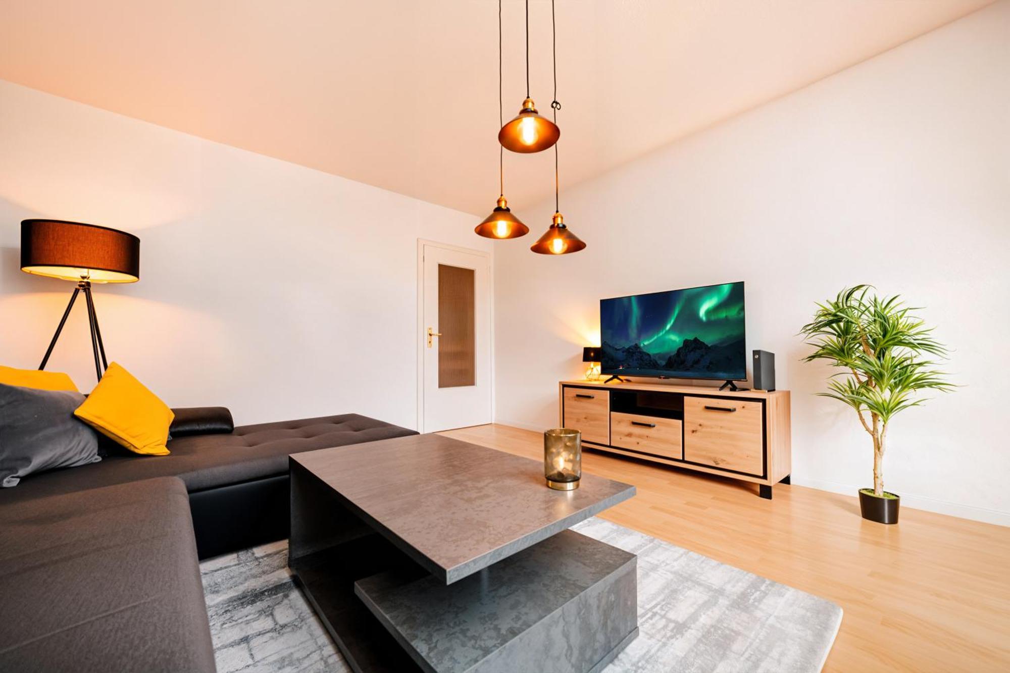 Smart Home - Essen - Perfect For 5 Guests! Central - Balcony - Netflix - Free Parking Zone Kültér fotó